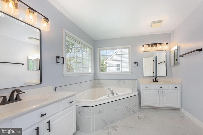 Building Photo - 11012 Copeland Ct