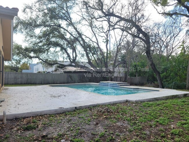 Building Photo - 1835 Nursery Rd