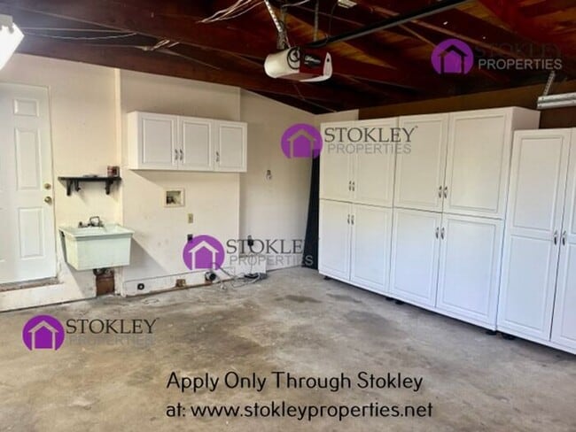 Building Photo - Stokley Properties Presents 1558 1St. Ave....