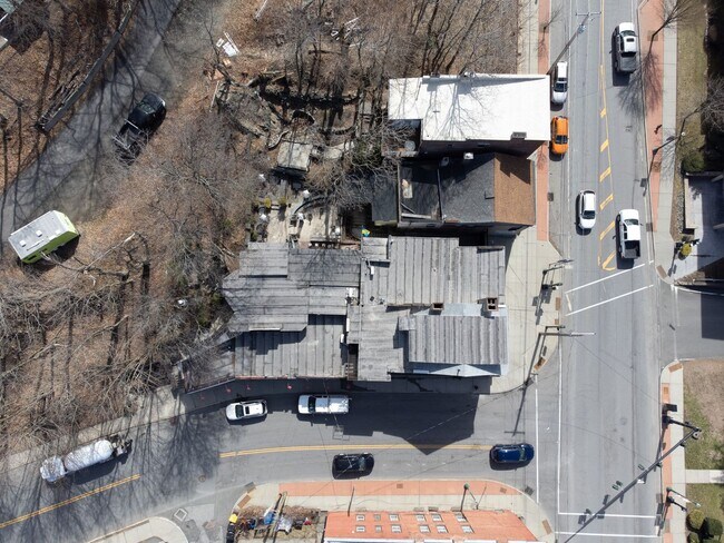 Building Photo - 383 Congress St