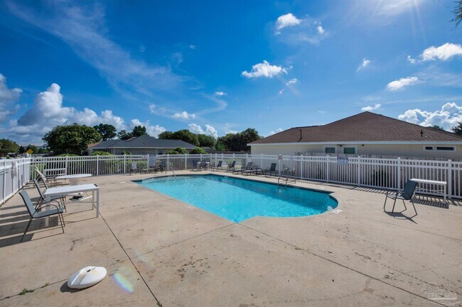 Building Photo - 1477 Sturbridge Pl