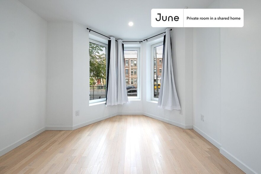 Building Photo - Room in Shared 4 bed/2 bath home in Ditmas Park