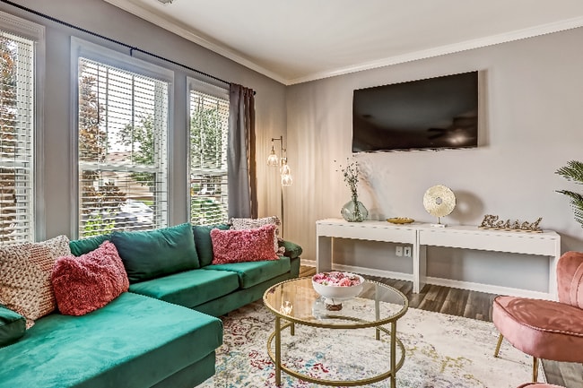 Building Photo - 125 Acapella Ave