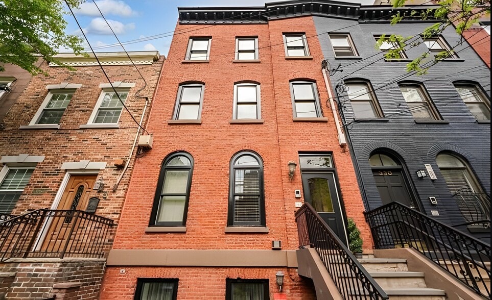 Front of building. - 328 Garden St