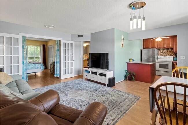 Building Photo - 4460 Ironwood Cir