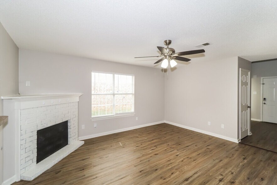 Building Photo - 6844 Kamali Ave