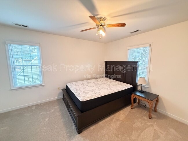 Building Photo - 11809 Sanbury Ln