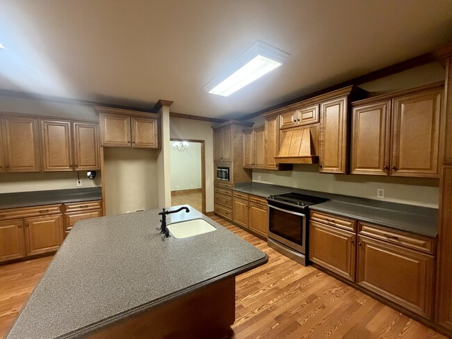 Building Photo - 179 Stone Edge Dr