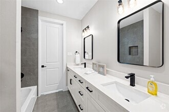 Building Photo - 2610 Piemonte Avenue Cir