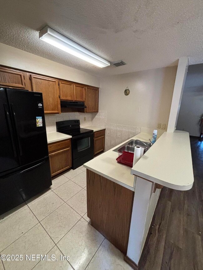 Building Photo - 5687 Bennington Dr