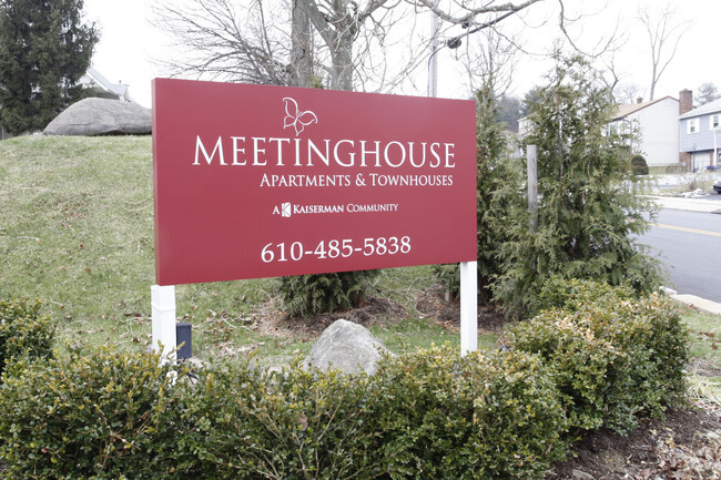 Primary Photo - Meetinghouse Apartments & Townhouses