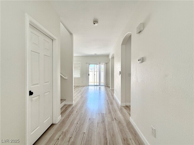 Building Photo - 7976 Cook Islands Ct