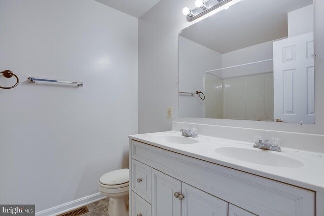 Building Photo - 12007 Silver Spur Pl