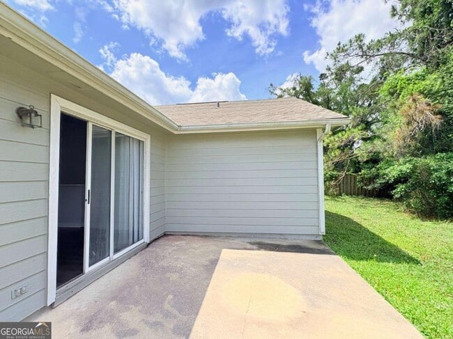 Building Photo - 120 Pleasant Breeze Way