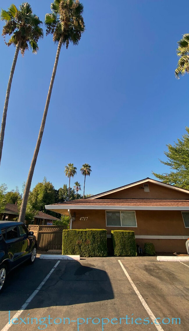 Building Photo - Beautifully Remodeled, 2BD/1BA, Condo Avai...