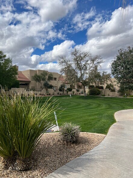 Building Photo - 9070 E Gary Rd