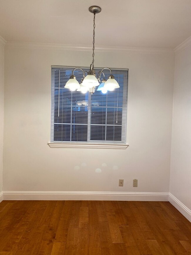 Building Photo - Two bedroom one bath home walking distance to beach and Naval Postgraduate School