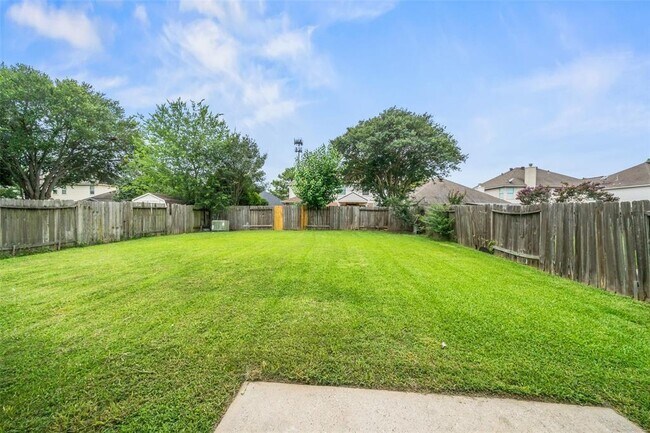 Building Photo - 11019 Avery Trace Ct
