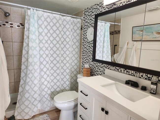 Building Photo - 6287 Bahia Del Mar Cir N