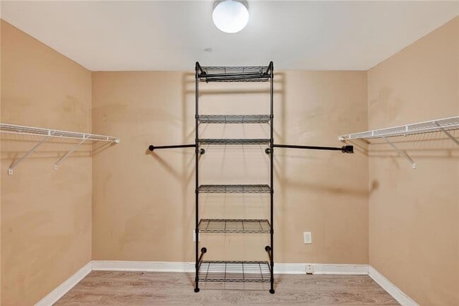 Building Photo - 2986 Courtland Oaks Trail SW