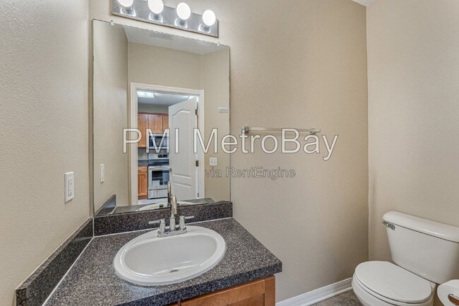 Building Photo - 15706 Fishhawk Falls Dr