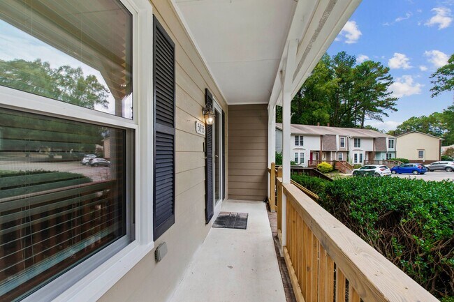 Building Photo - Rare Find: Updated and Modern End-Unit Tow...