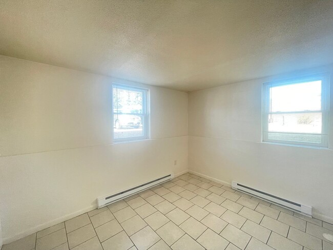 Building Photo - 173 Loudon Rd