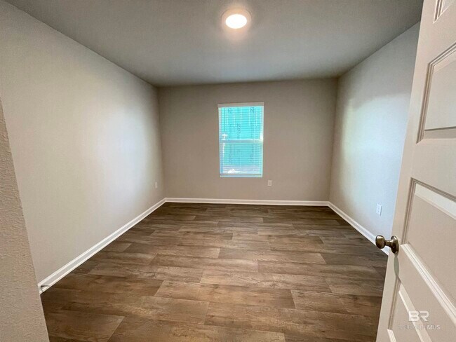 Building Photo - 20615 Mercury Dr