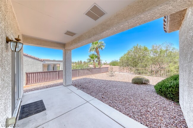 Building Photo - 2343 Schaeffer Hills Dr