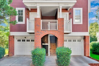 Building Photo - Wonderful craftsman style end-unit townhome