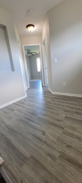 Building Photo - 2806 Fayrdale Dr