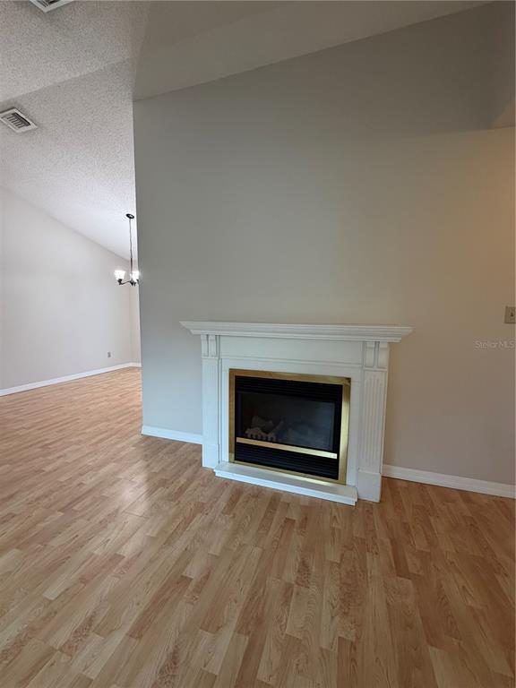 Building Photo - 3727 Dunwich Ave