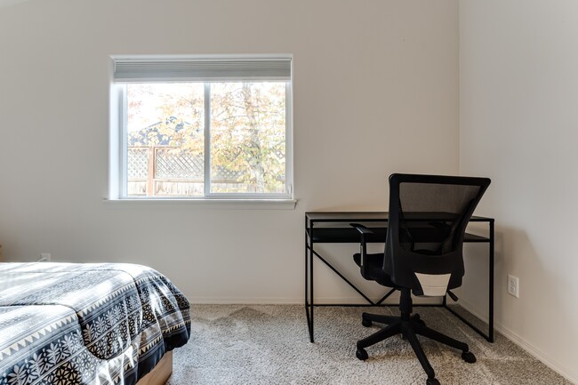 Building Photo - 1526 McKinley St