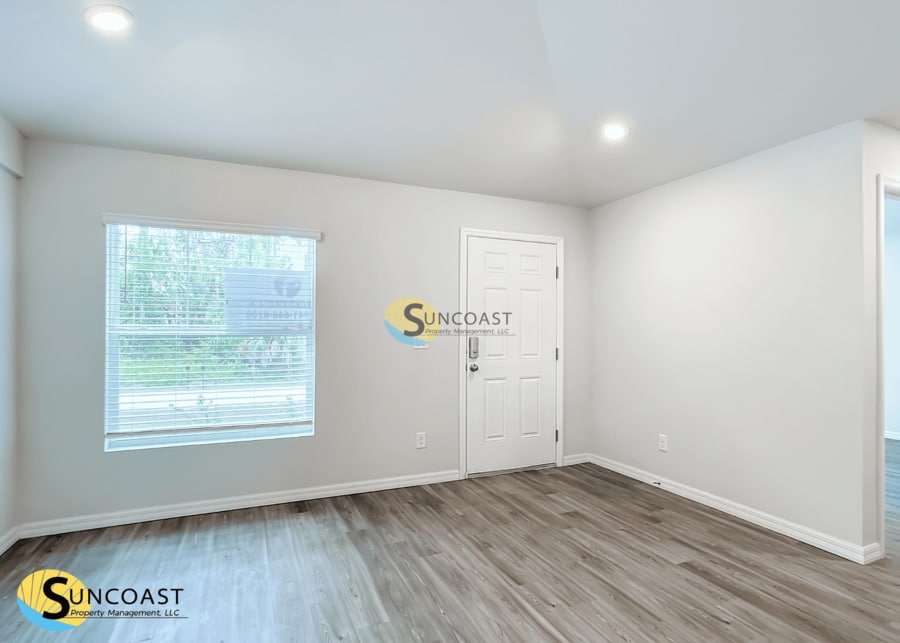 Building Photo - 3990 E Walker St