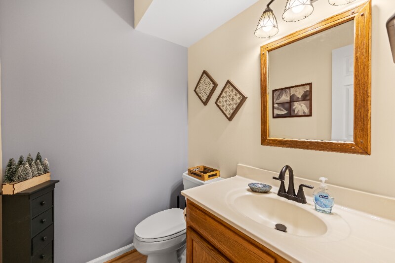 Building Photo - 32 Estes Ct