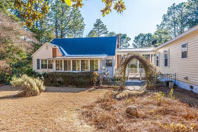 Building Photo - 435 W Baltimore Ave