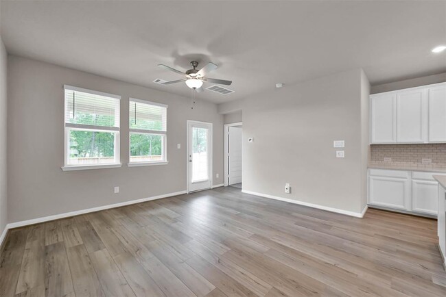 Building Photo - 213 Harper Ridge Dr