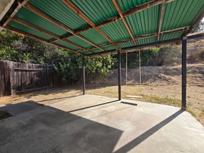 Building Photo - 6046 Reo Pl