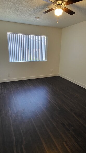 Building Photo - 26214 President Ave