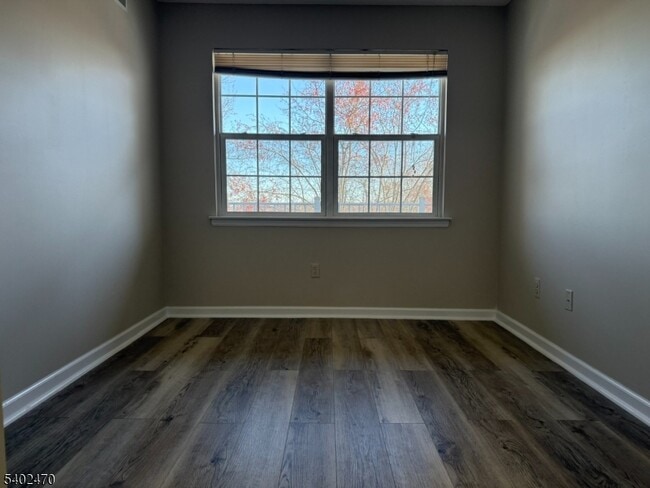 Building Photo - 97 Crestview Ln