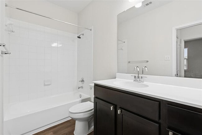 Building Photo - 1200 10th St