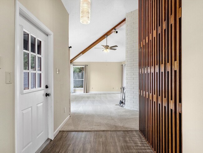 Building Photo - 8327 Silvan Wind Ln