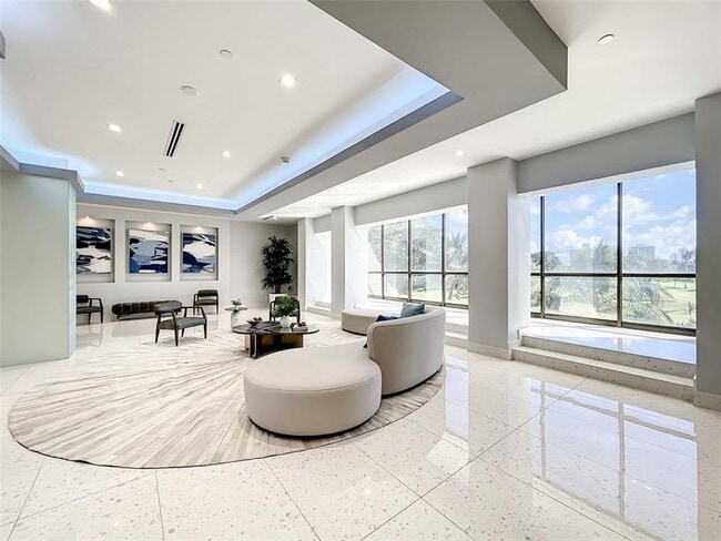 Building Photo - 20329 W Country Club Dr
