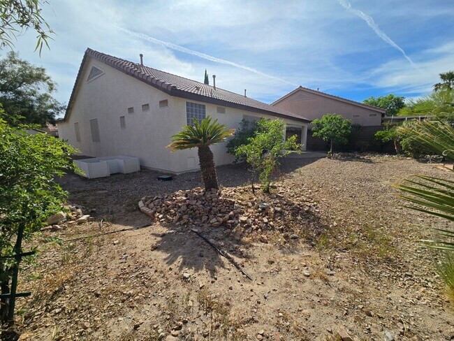 Building Photo - A Fabulous single story home in NW Las Vegas