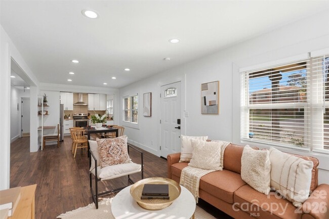 Building Photo - 1642 Washington Ave