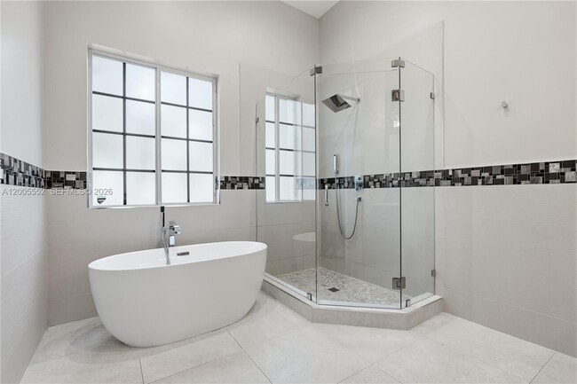 Building Photo - 849 Crestview Cir