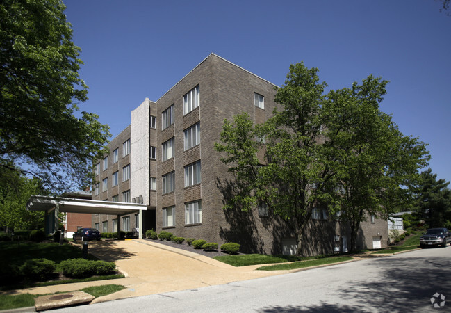 Building Photo - The Envoy Apartments