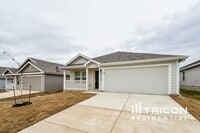 Building Photo - 2440 Pechora Pipit