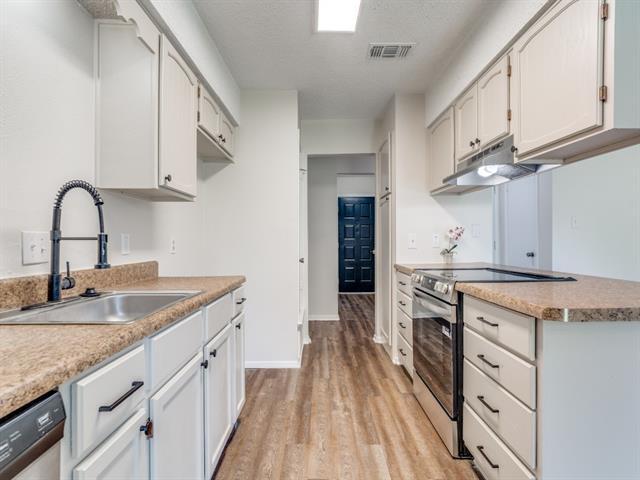 Building Photo - 1108 Briar Ct