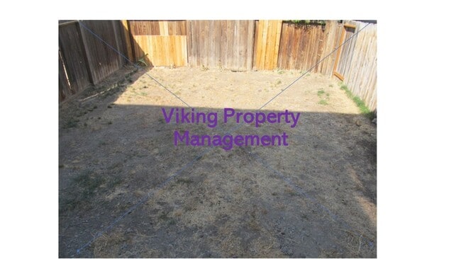 Building Photo - 881-883 SW 2nd St